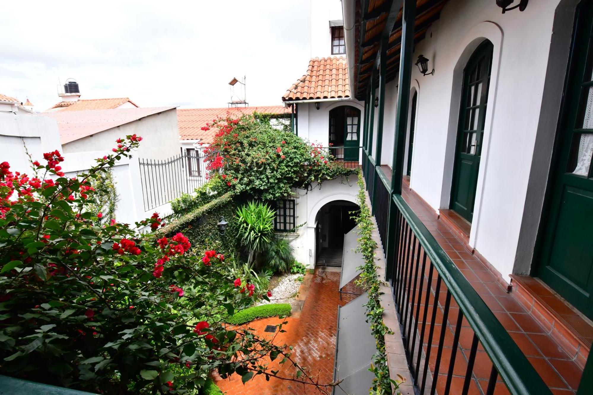 Parador Santa Maria La Real Sucre Eksteriør billede